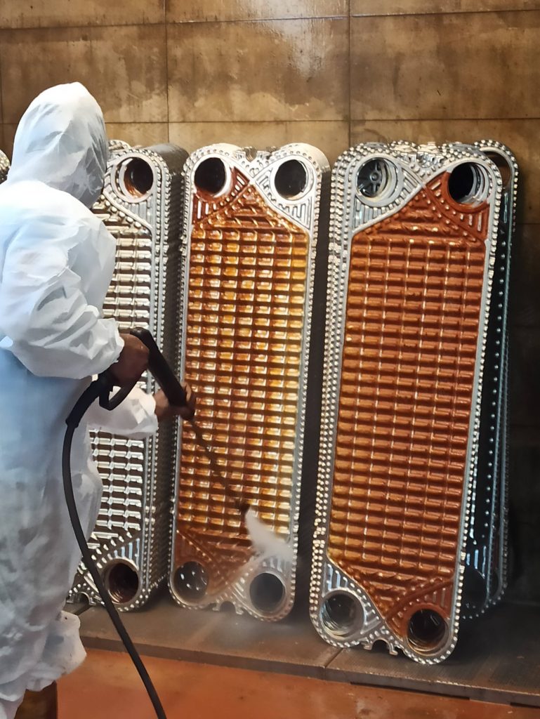 Lavaggio piastre scambiatore di calore
